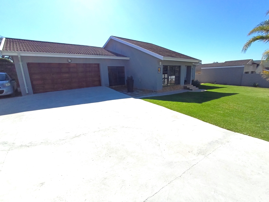 4 Bedroom Property for Sale in Vanes Estate Eastern Cape